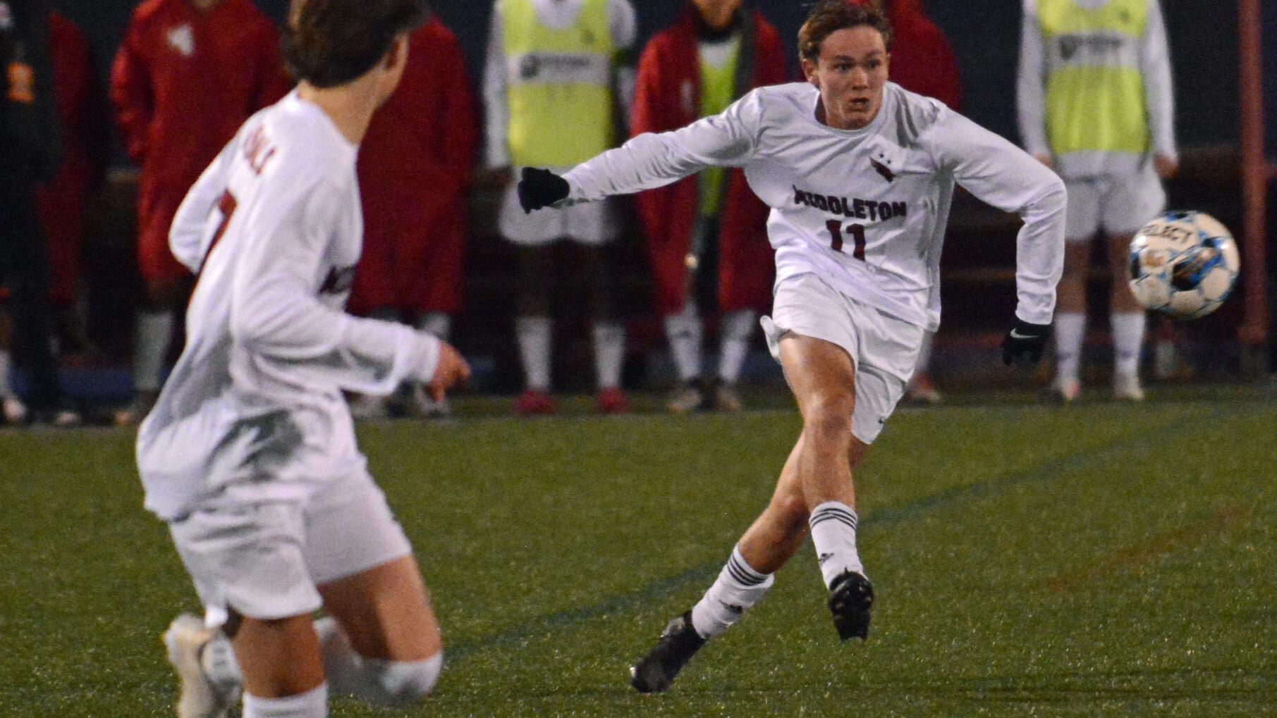 Jimmy Murphy's heroics send Middleton boys soccer to Division 1 state title game